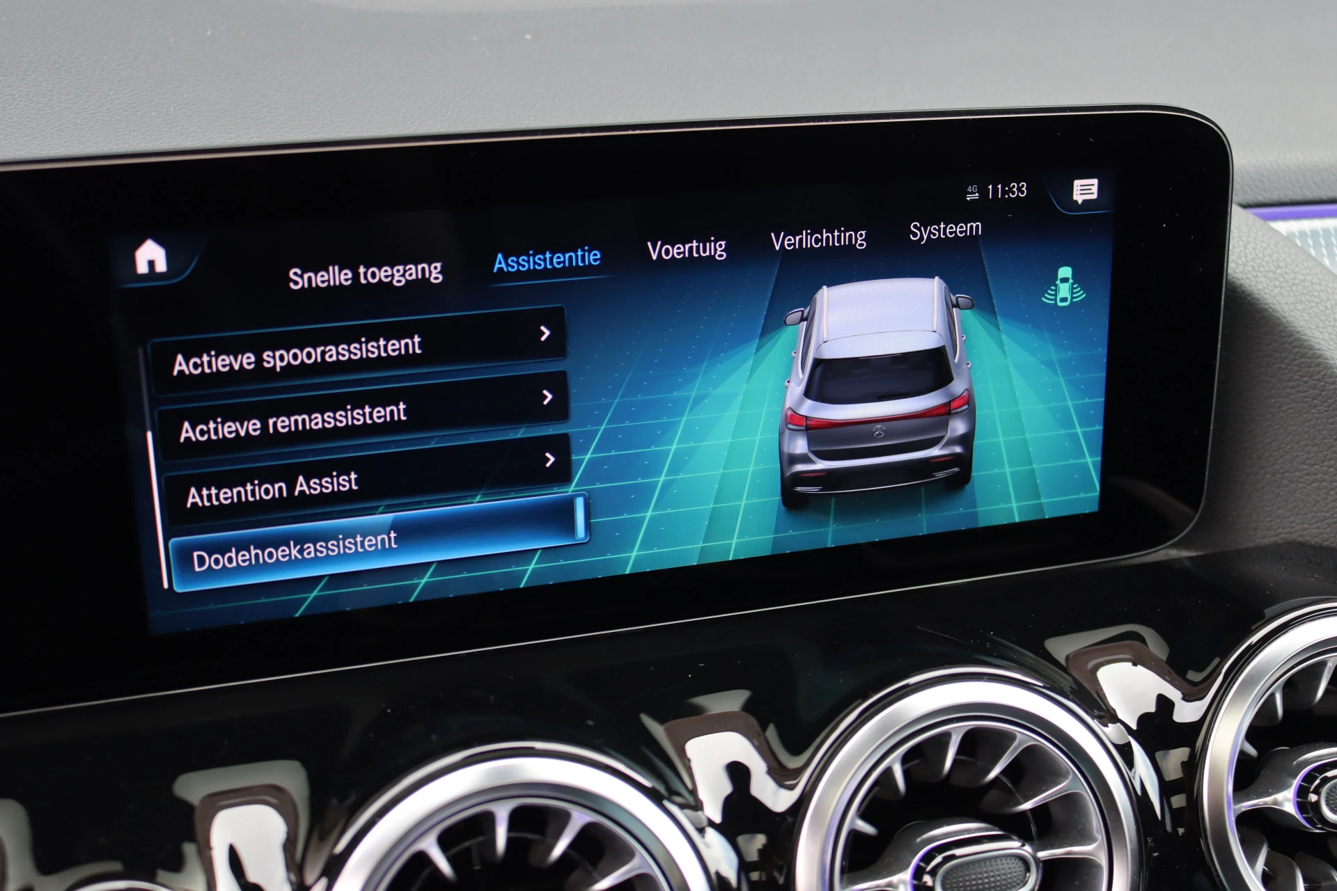 Hoofdafbeelding Mercedes-Benz EQA