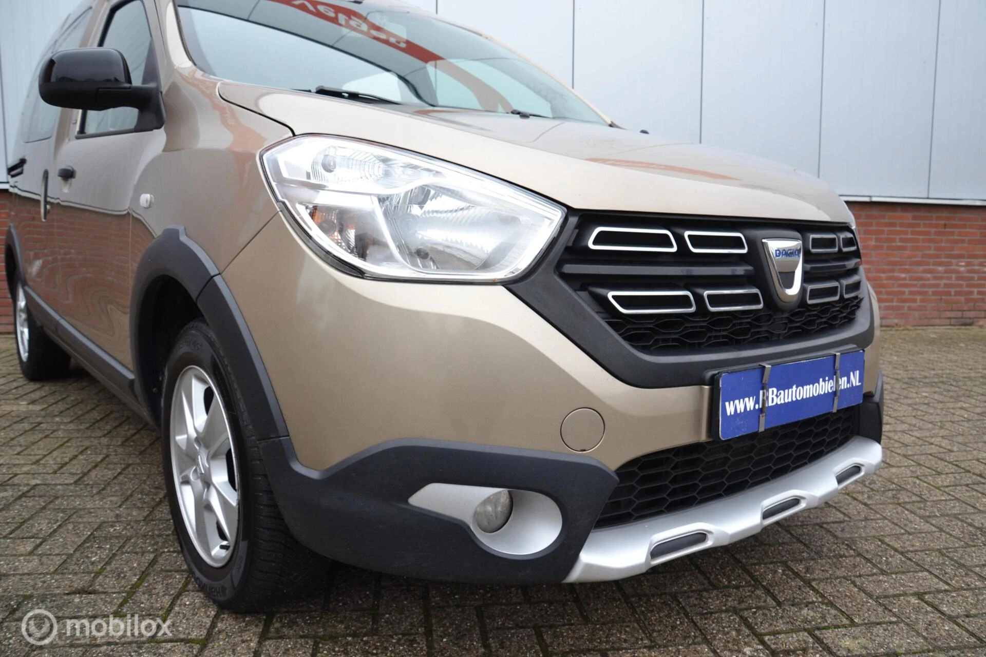 Hoofdafbeelding Dacia Dokker