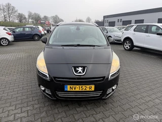 Peugeot 5008 1.6 HDi Active 5p. navi clima