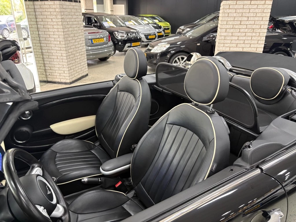 Hoofdafbeelding MINI Cabrio