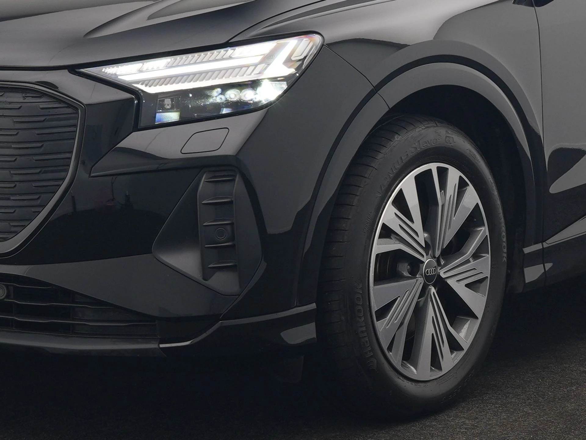 Hoofdafbeelding Audi Q4 Sportback e-tron