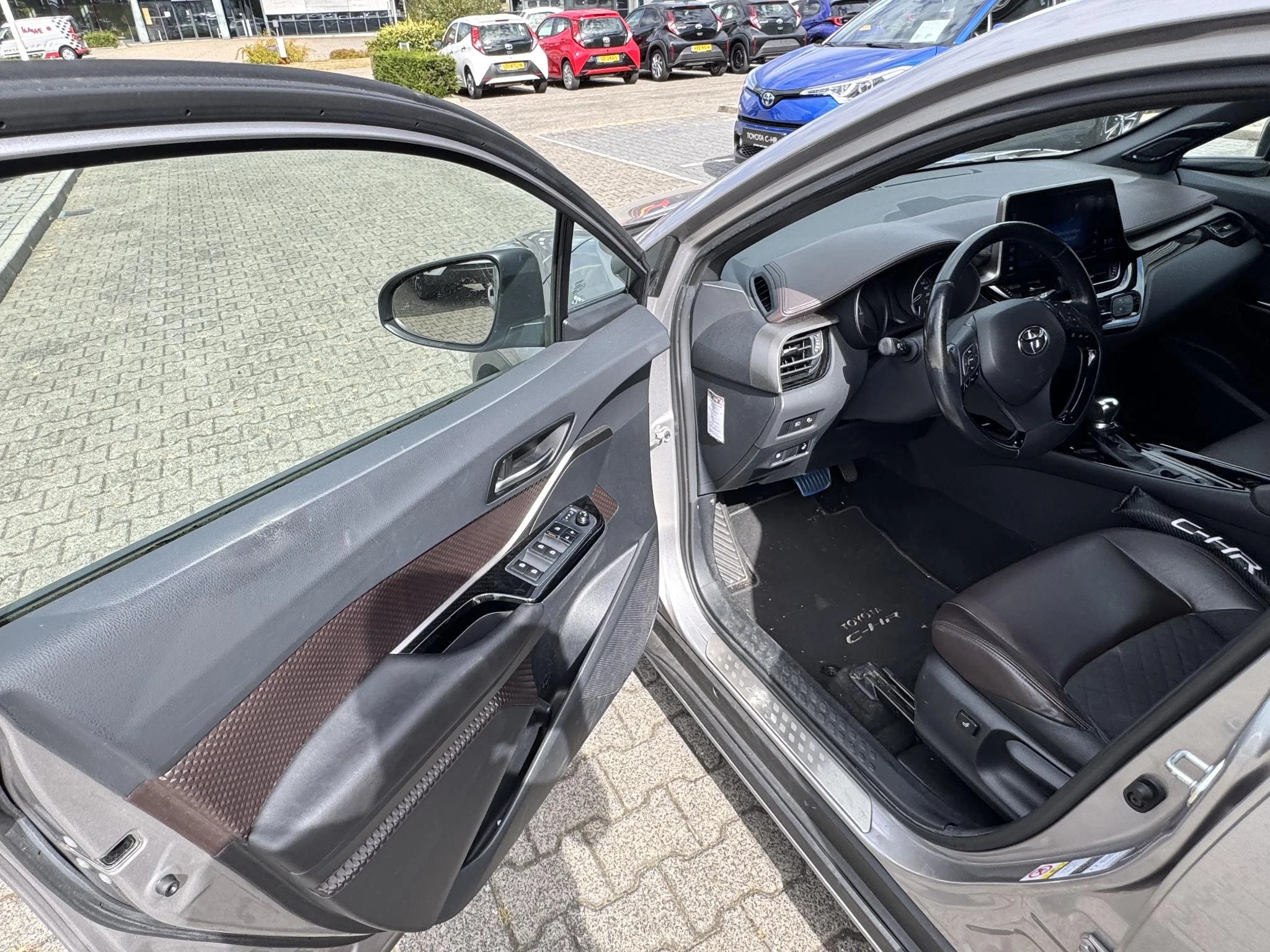 Hoofdafbeelding Toyota C-HR
