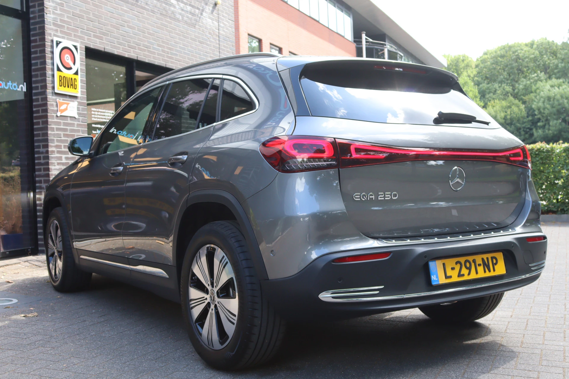 Hoofdafbeelding Mercedes-Benz EQA