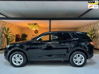 Hoofdafbeelding Land Rover Discovery Sport Land Rover Discovery Sport P300e 1.5 S Garantie Trekhaak Cruise Clima Elek. achterklep Lane LED Navi Rijklaar