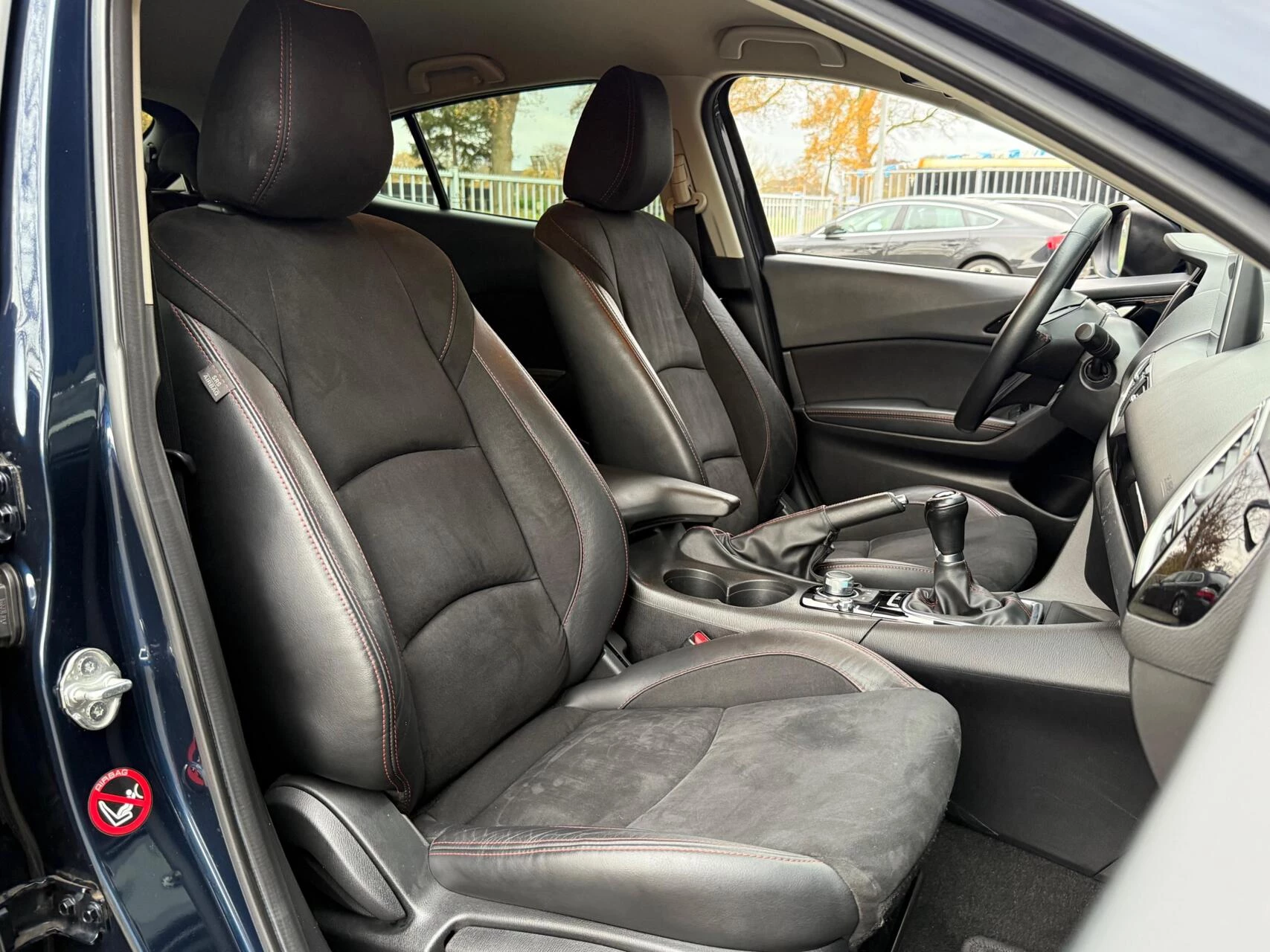 Hoofdafbeelding Mazda 3