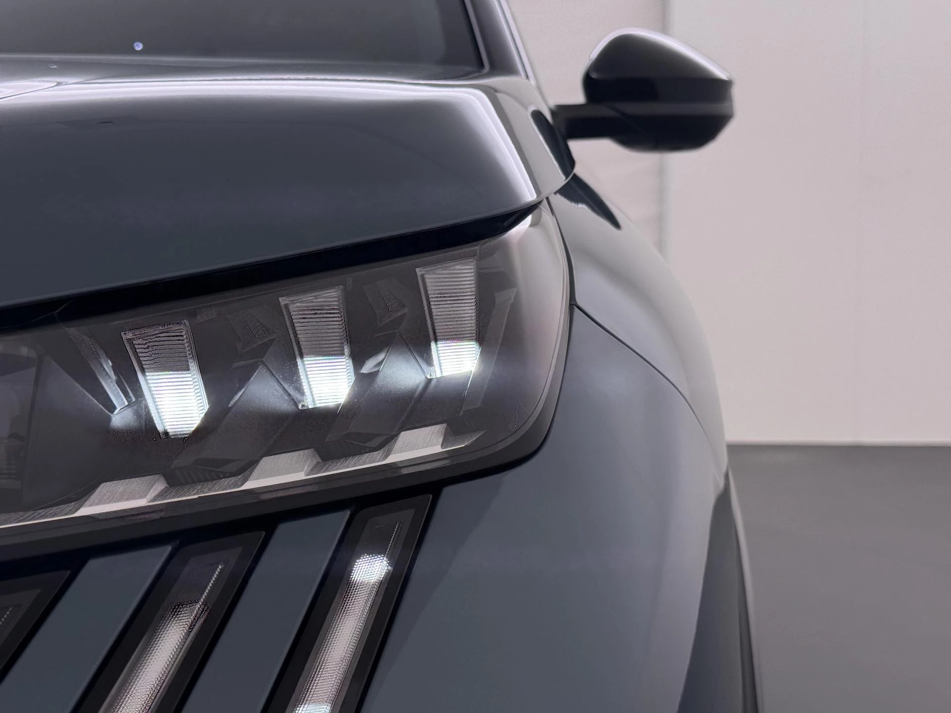 Hoofdafbeelding Peugeot e-5008