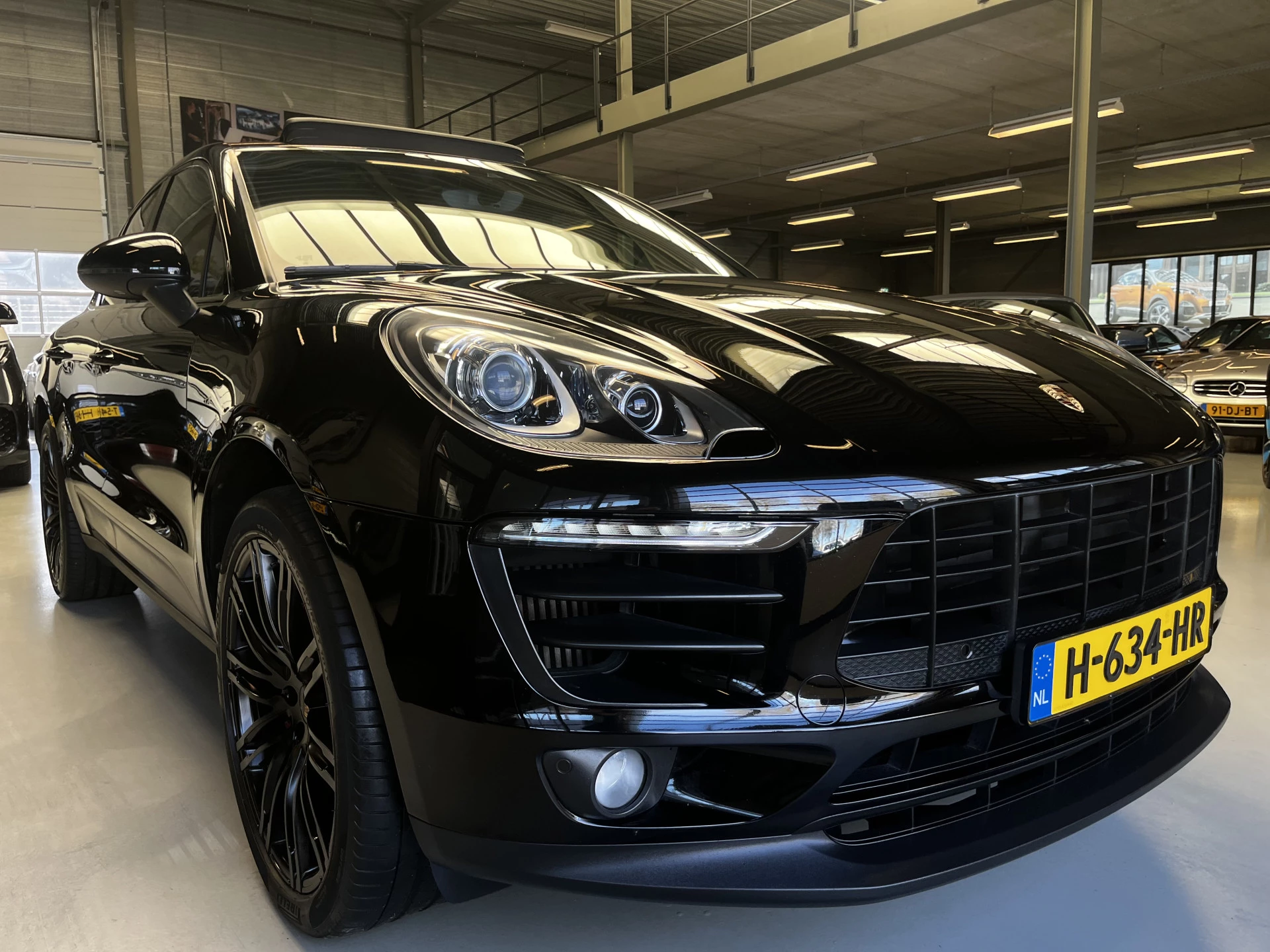 Hoofdafbeelding Porsche Macan