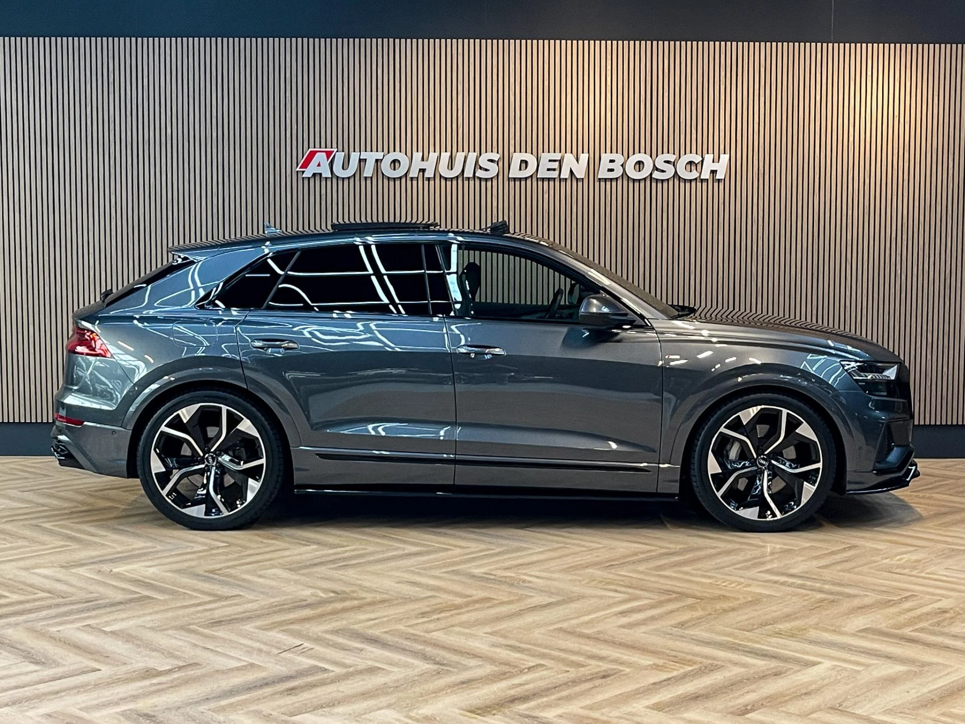 Hoofdafbeelding Audi Q8