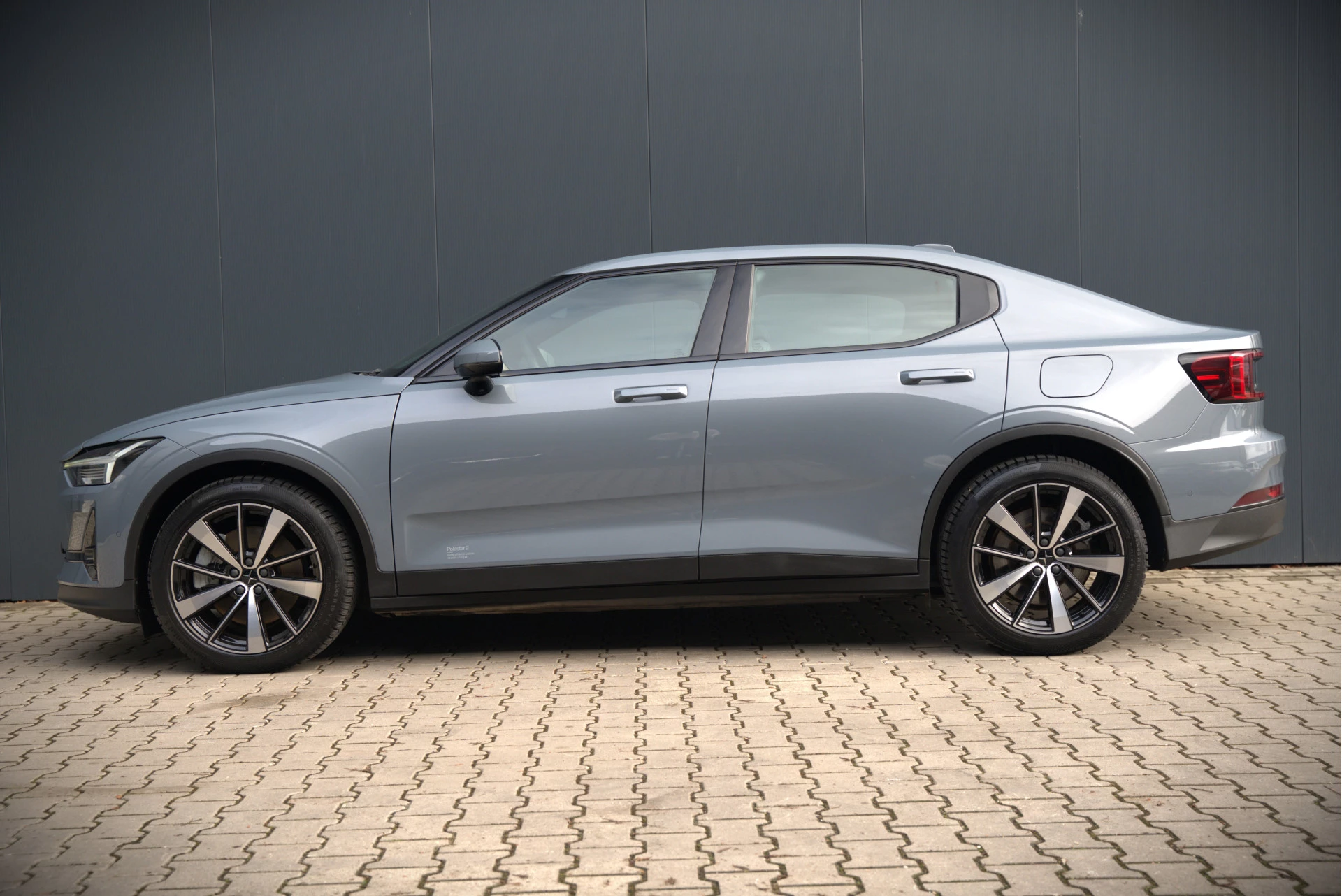Hoofdafbeelding Polestar 2