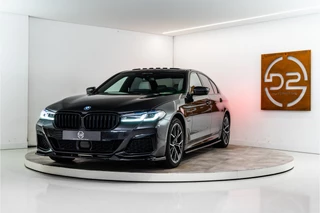 BMW 5 Serie 530e High Executive M-Sport 300PK | Laser | Pano | Leder | Sfeer | 12 MND Garantie