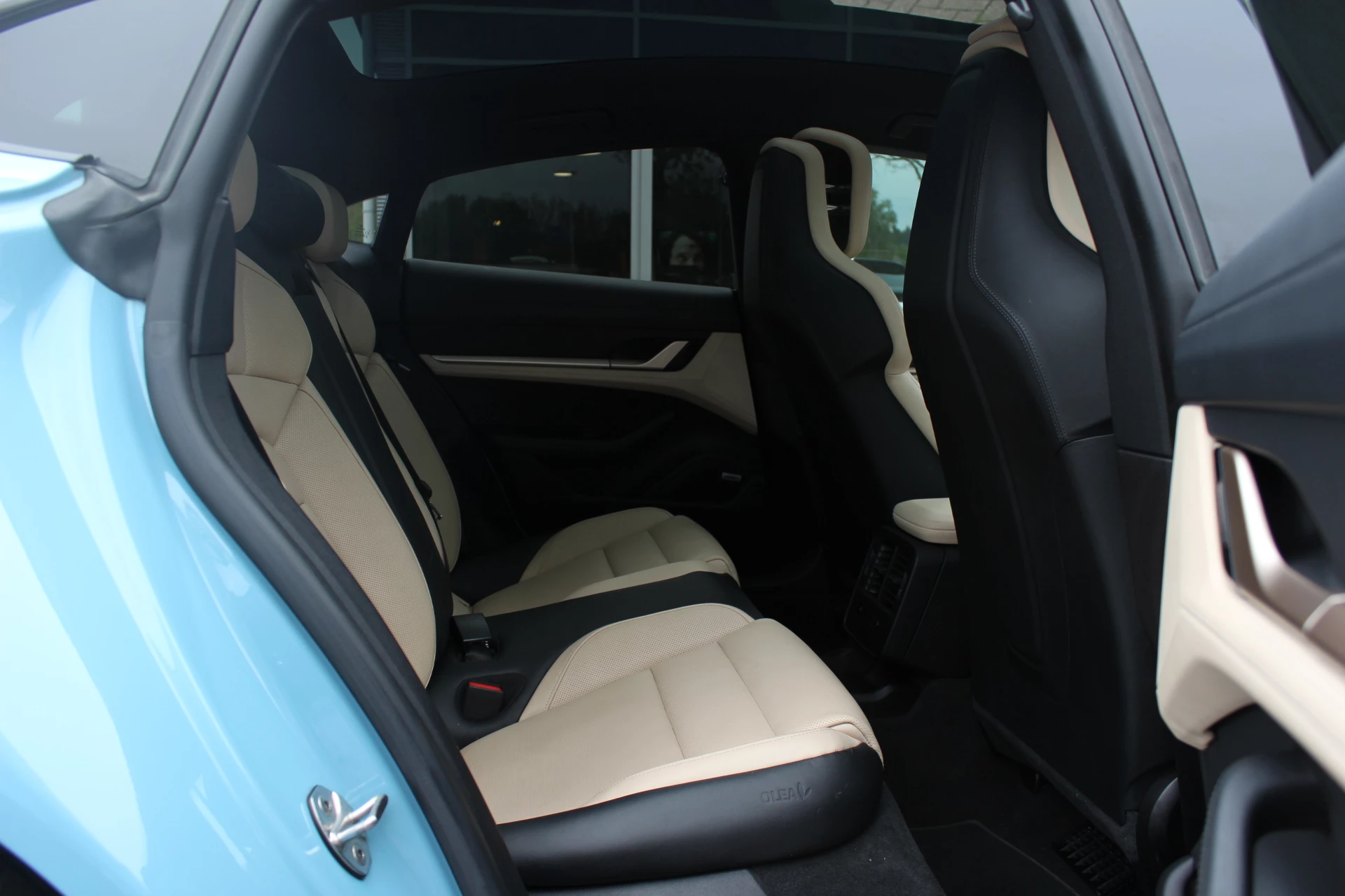 Hoofdafbeelding Porsche Taycan