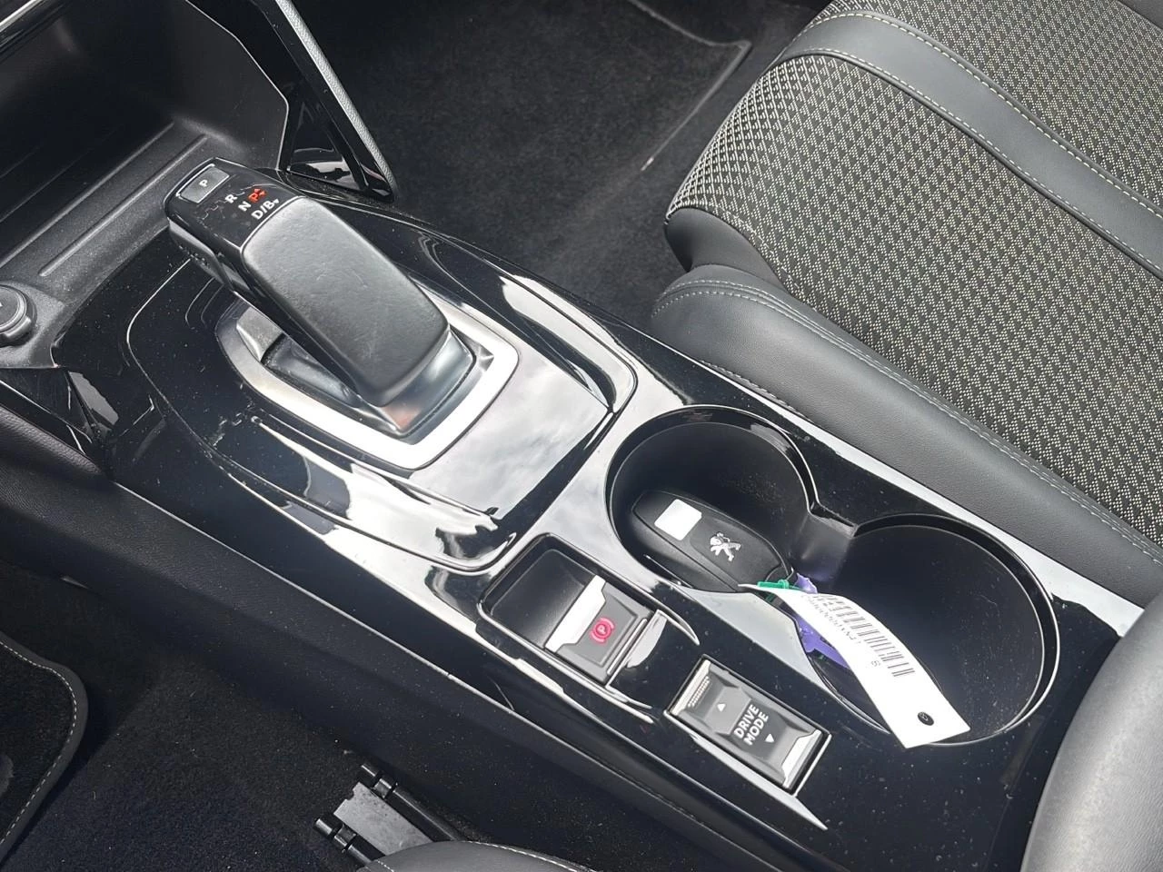 Hoofdafbeelding Peugeot e-208