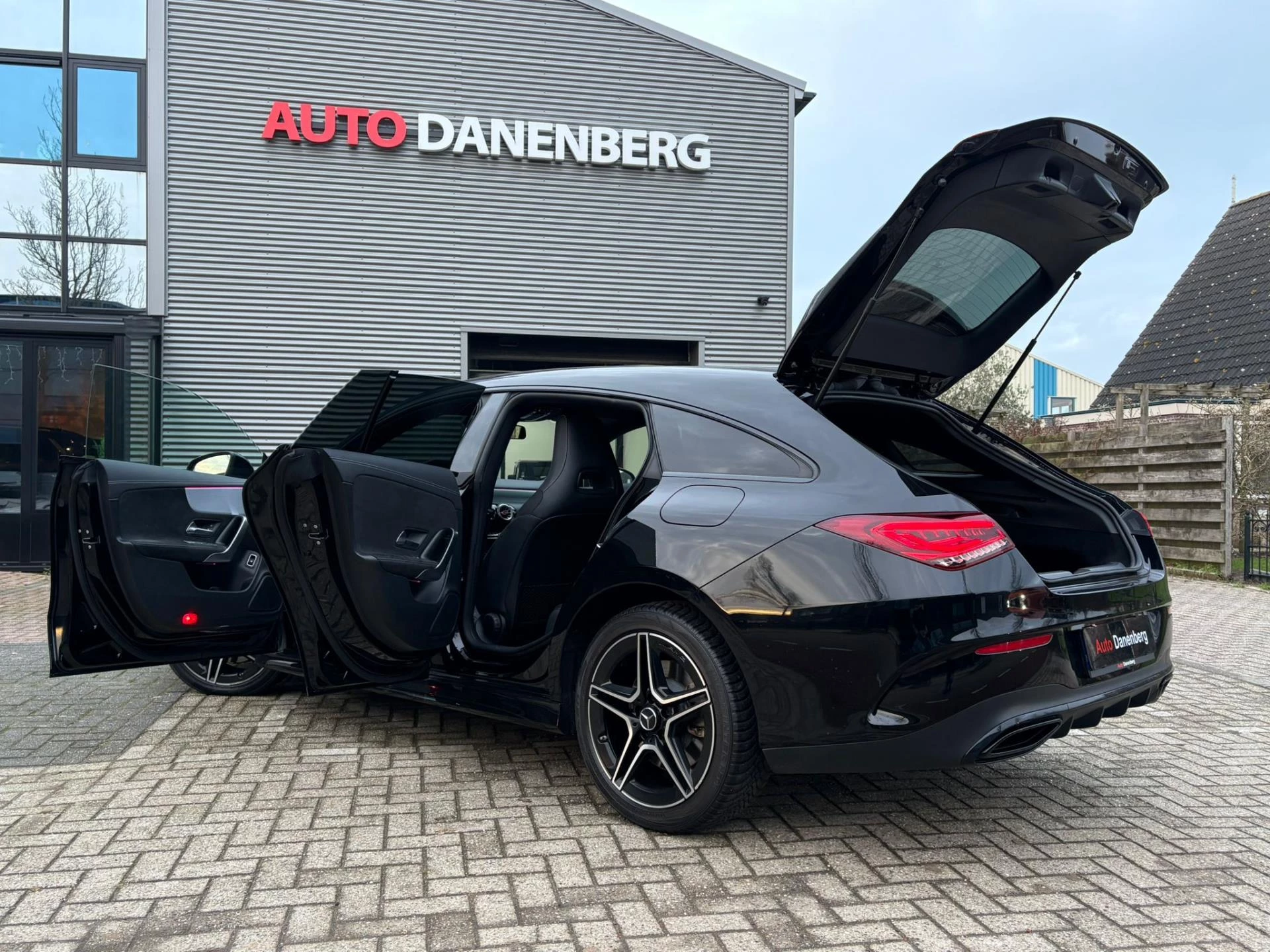 Hoofdafbeelding Mercedes-Benz CLA