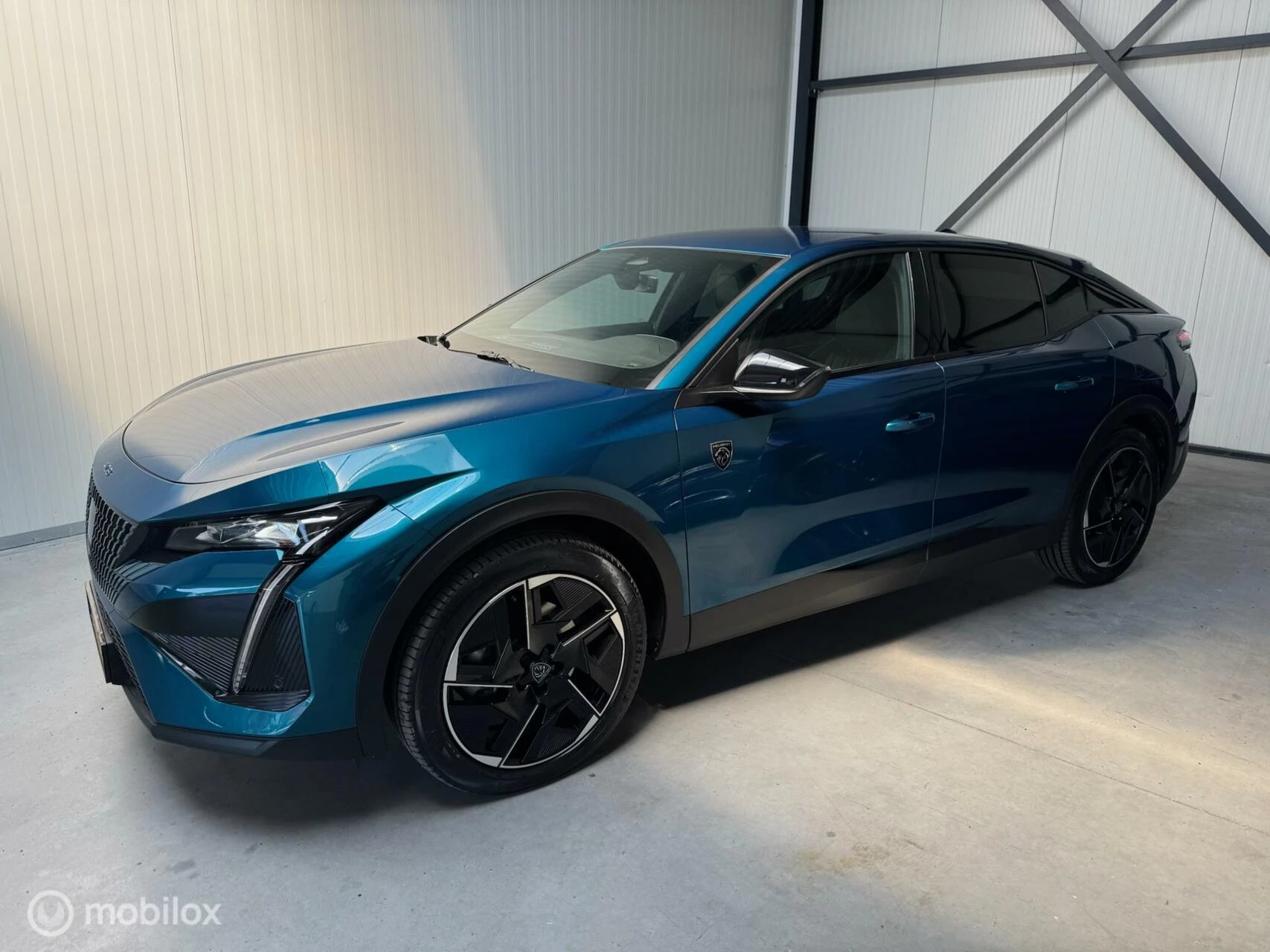 Hoofdafbeelding Peugeot 408