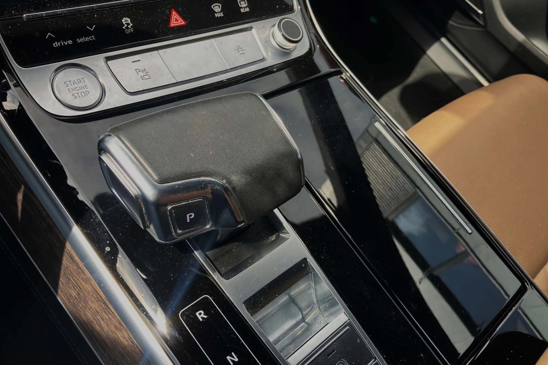Hoofdafbeelding Audi A8