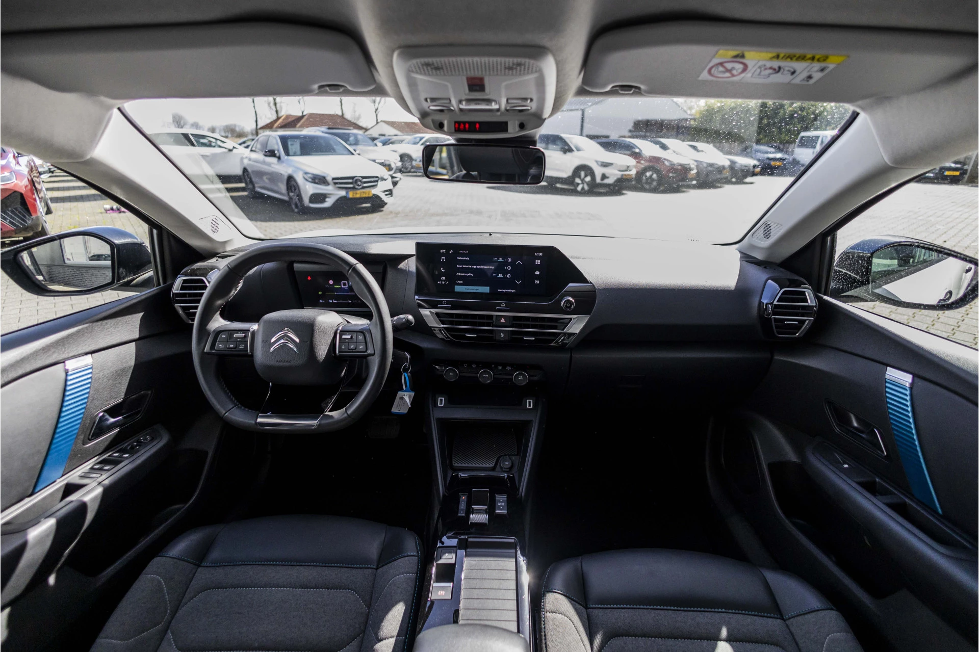 Hoofdafbeelding Citroën ë-C4