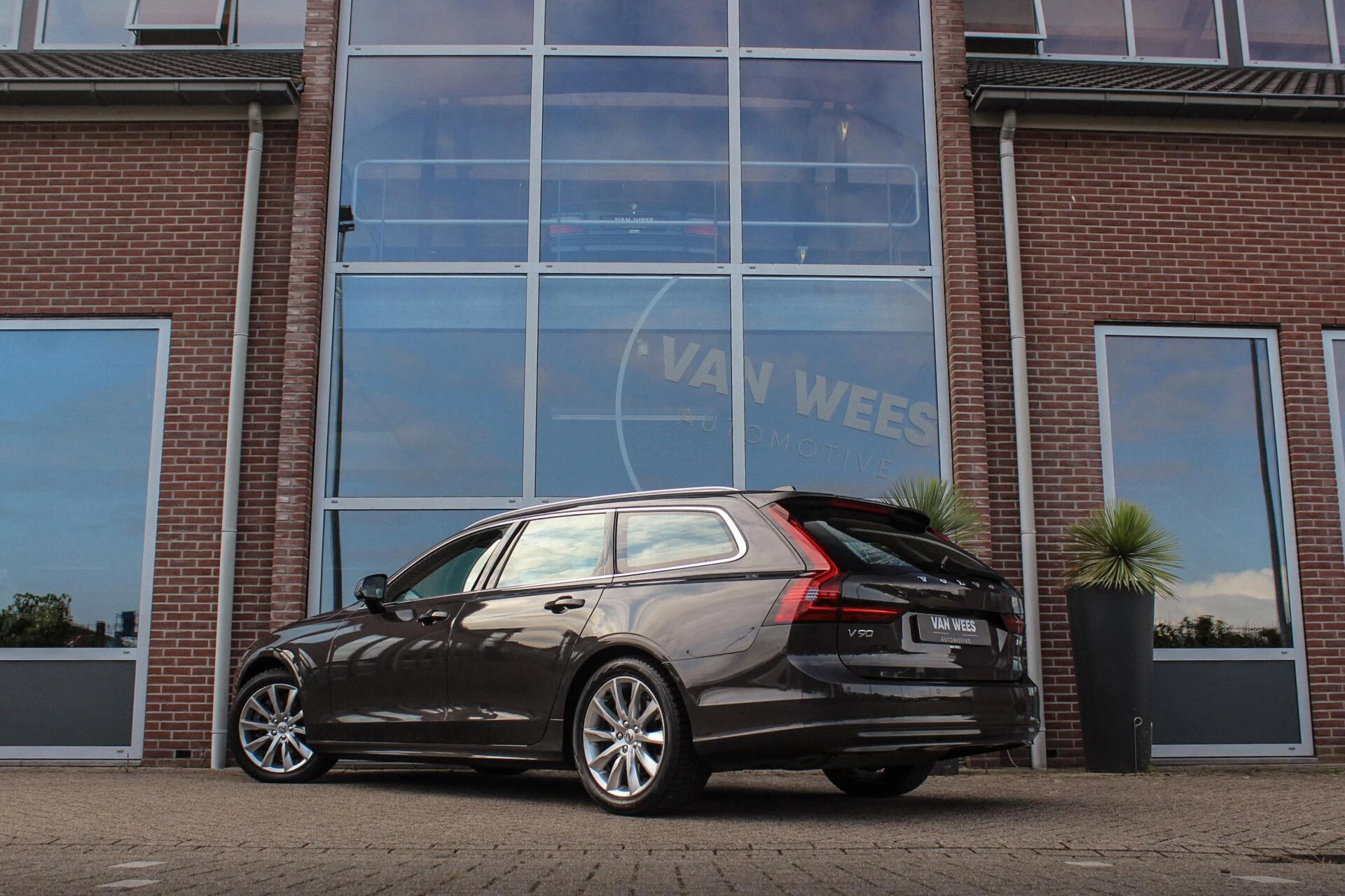 Hoofdafbeelding Volvo V90