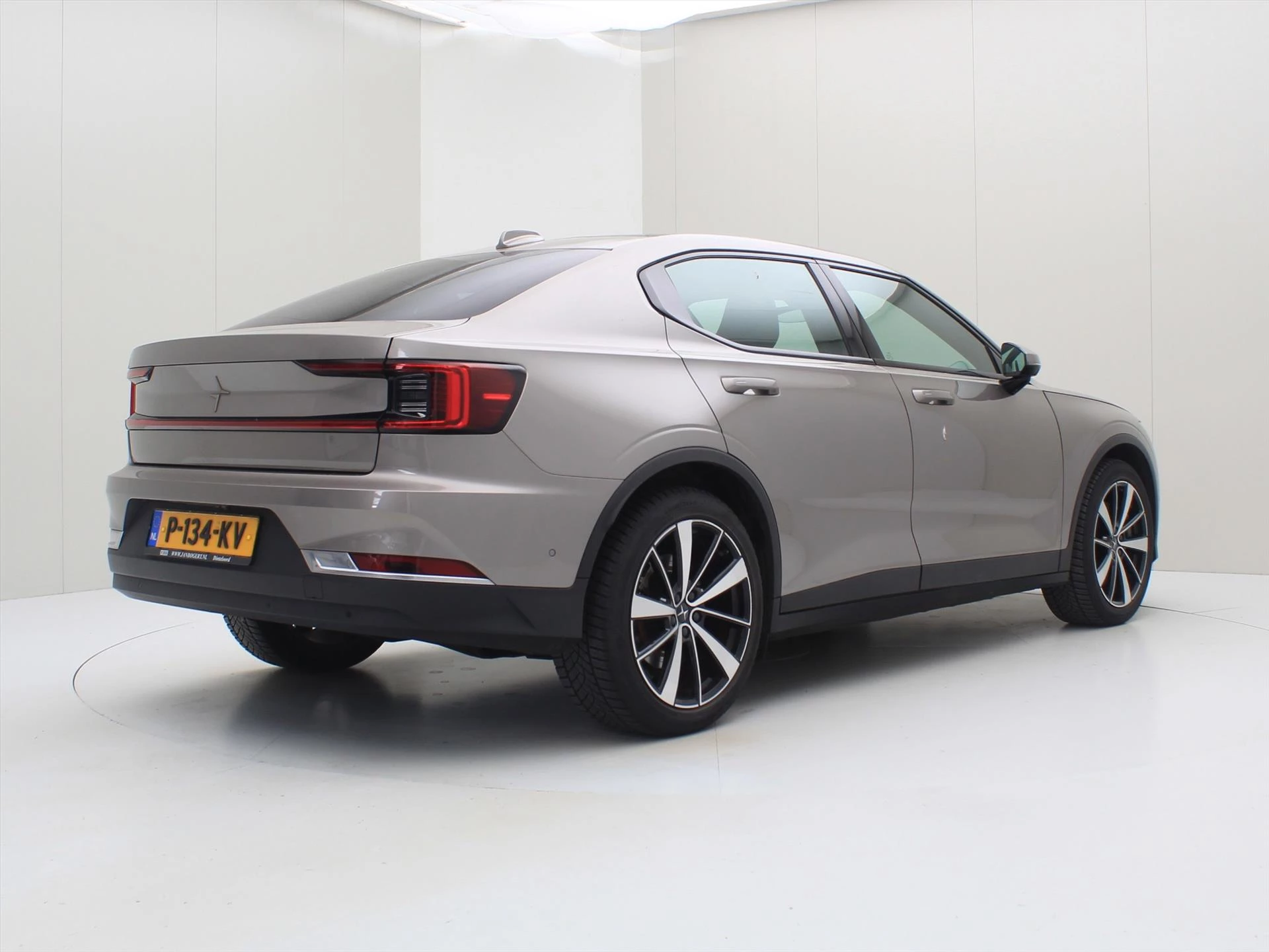 Hoofdafbeelding Polestar 2
