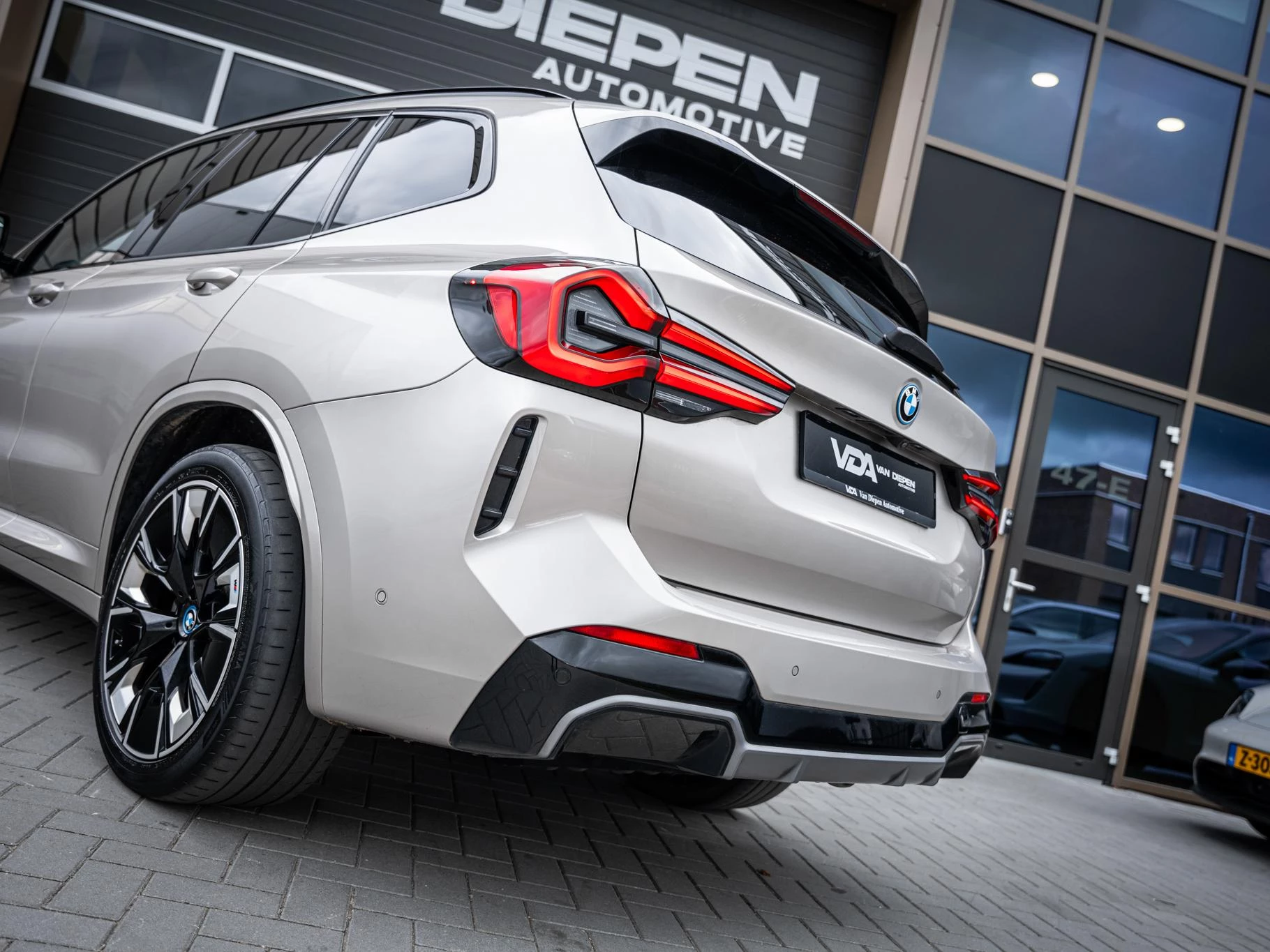 Hoofdafbeelding BMW iX3