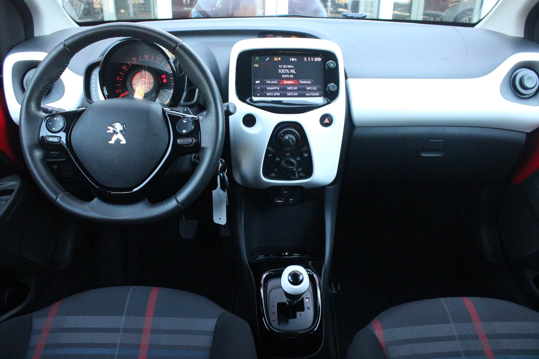 Hoofdafbeelding Peugeot 108