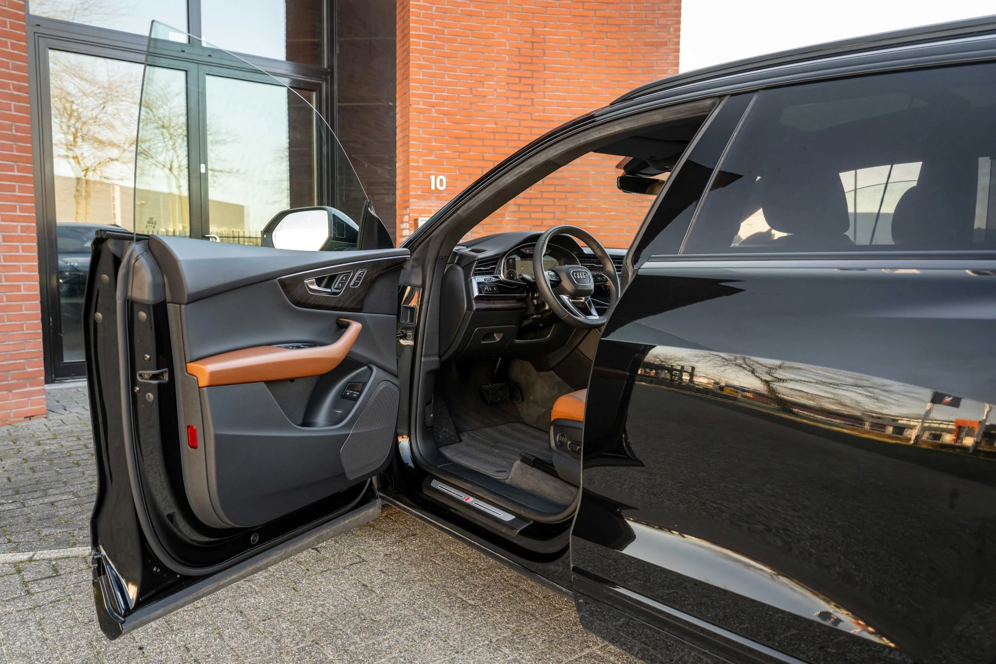 Hoofdafbeelding Audi Q8