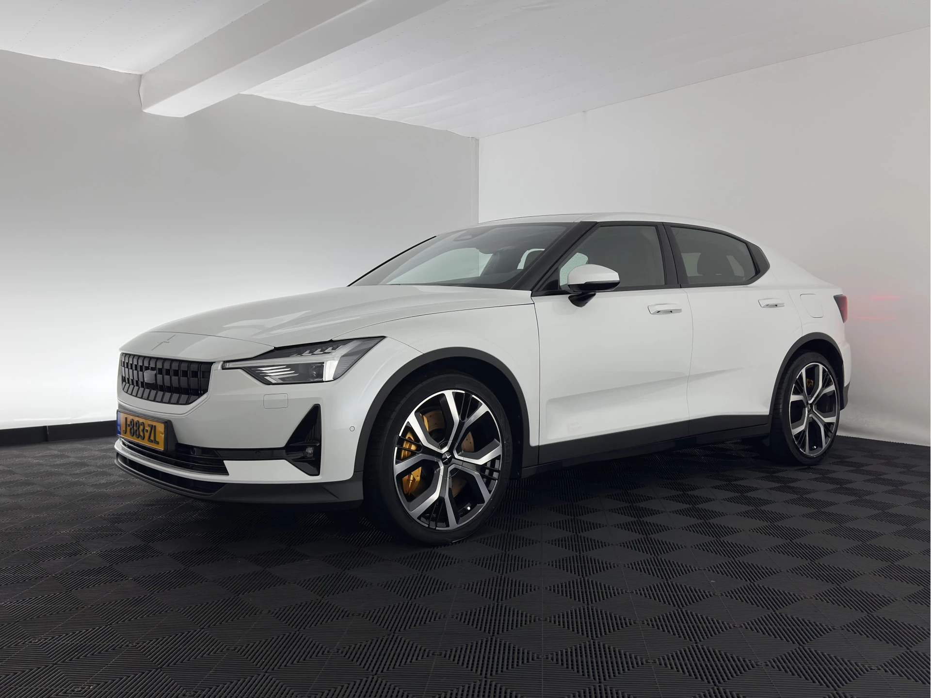 Hoofdafbeelding Polestar 2