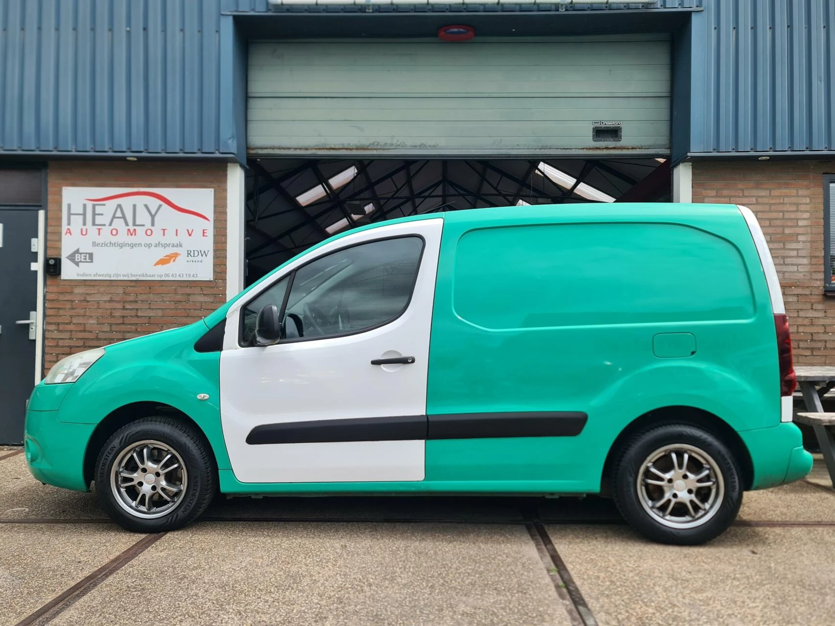 Hoofdafbeelding Peugeot Partner