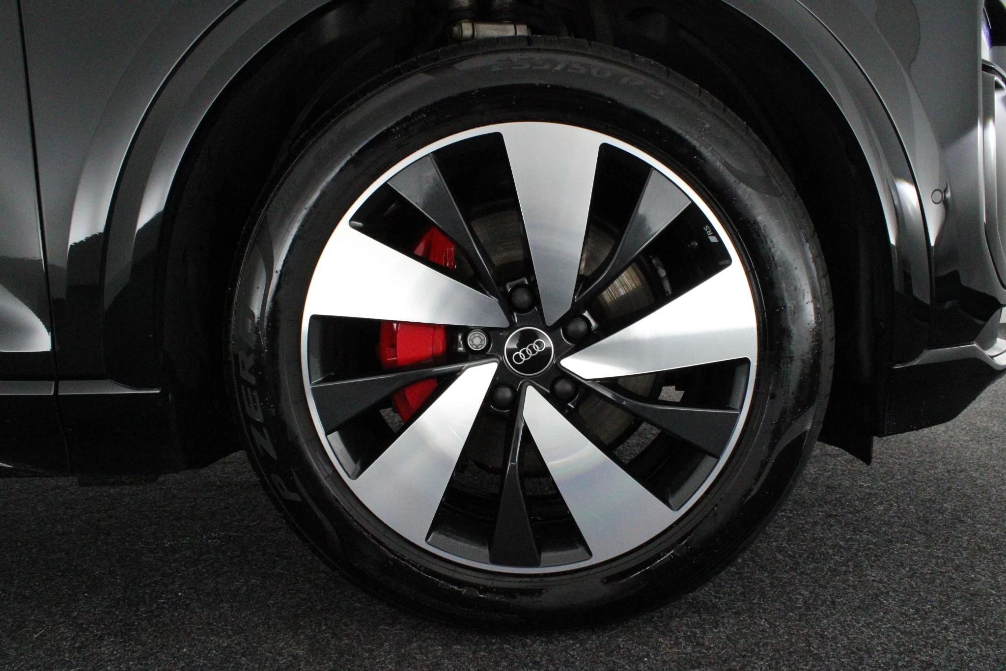 Hoofdafbeelding Audi Q6 e-tron