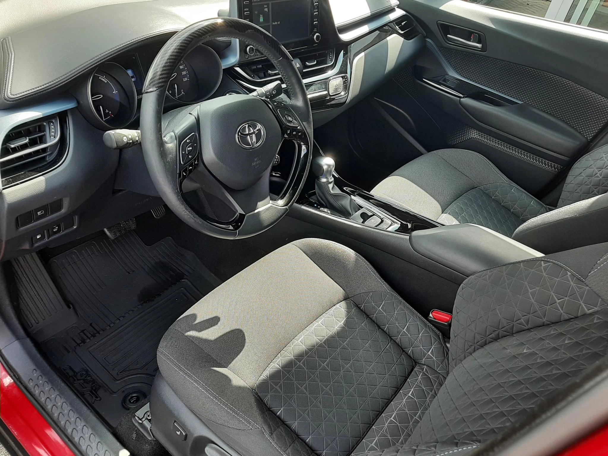 Hoofdafbeelding Toyota C-HR
