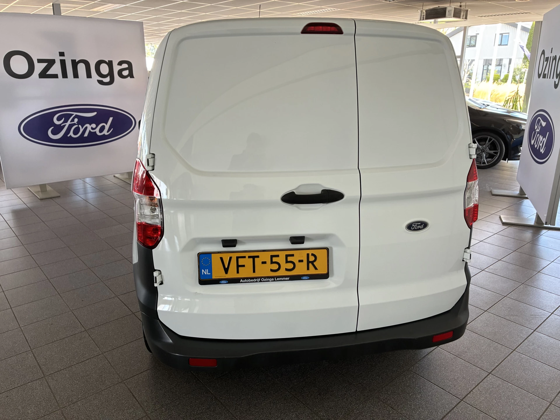 Hoofdafbeelding Ford Transit Courier