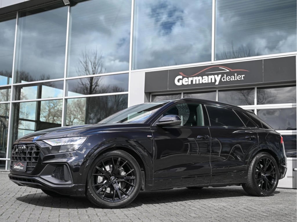 Hoofdafbeelding Audi Q8