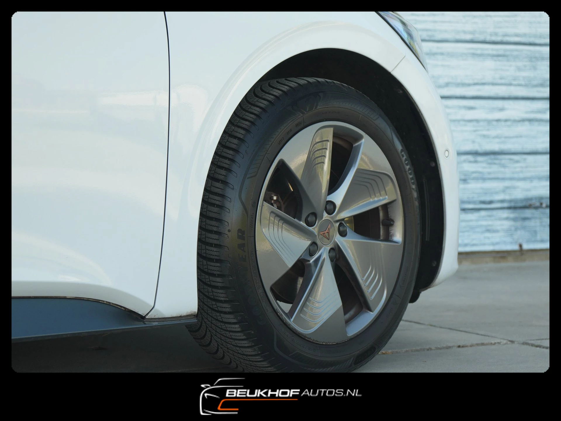 Hoofdafbeelding CUPRA Born