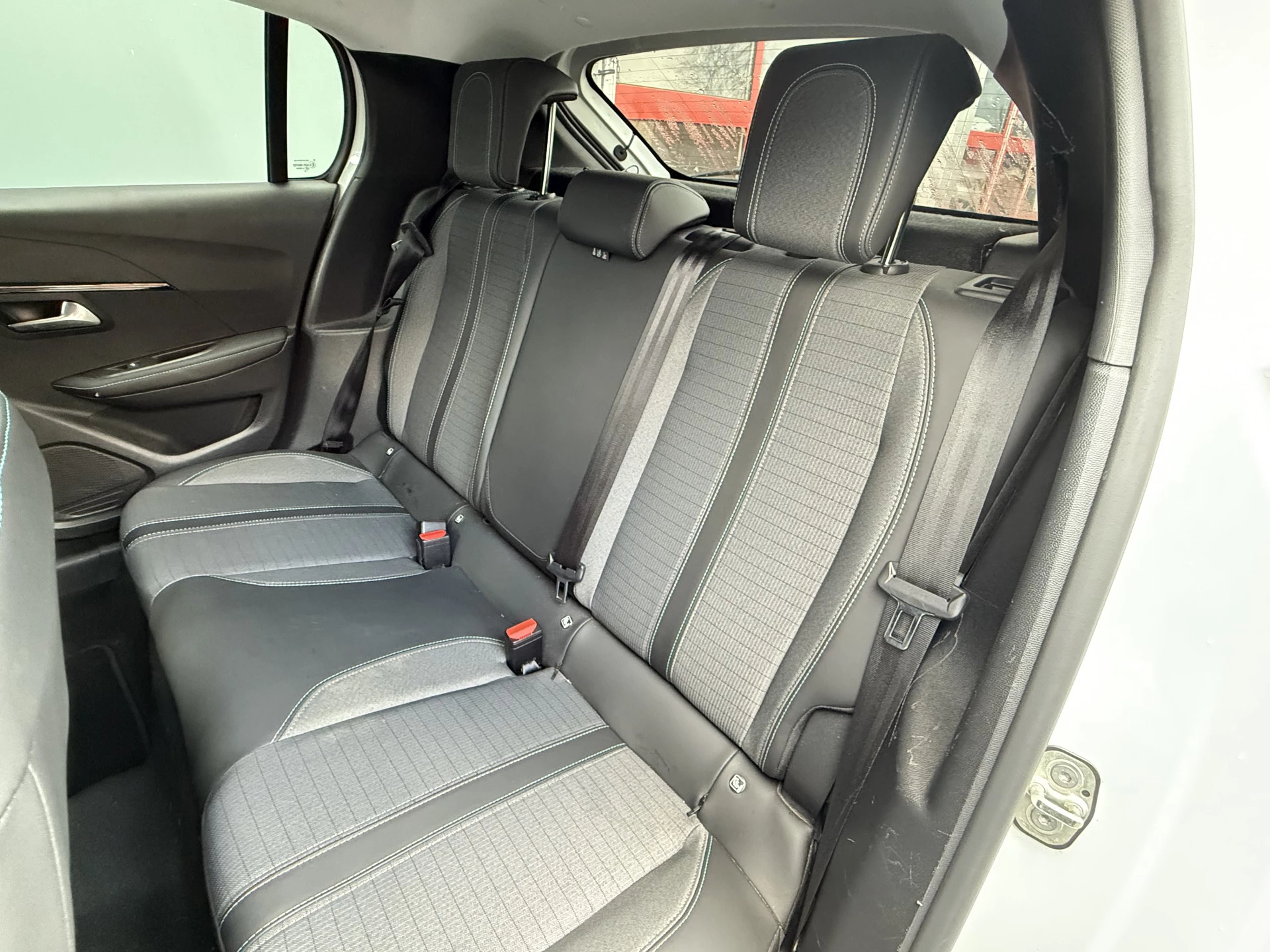 Hoofdafbeelding Peugeot e-208