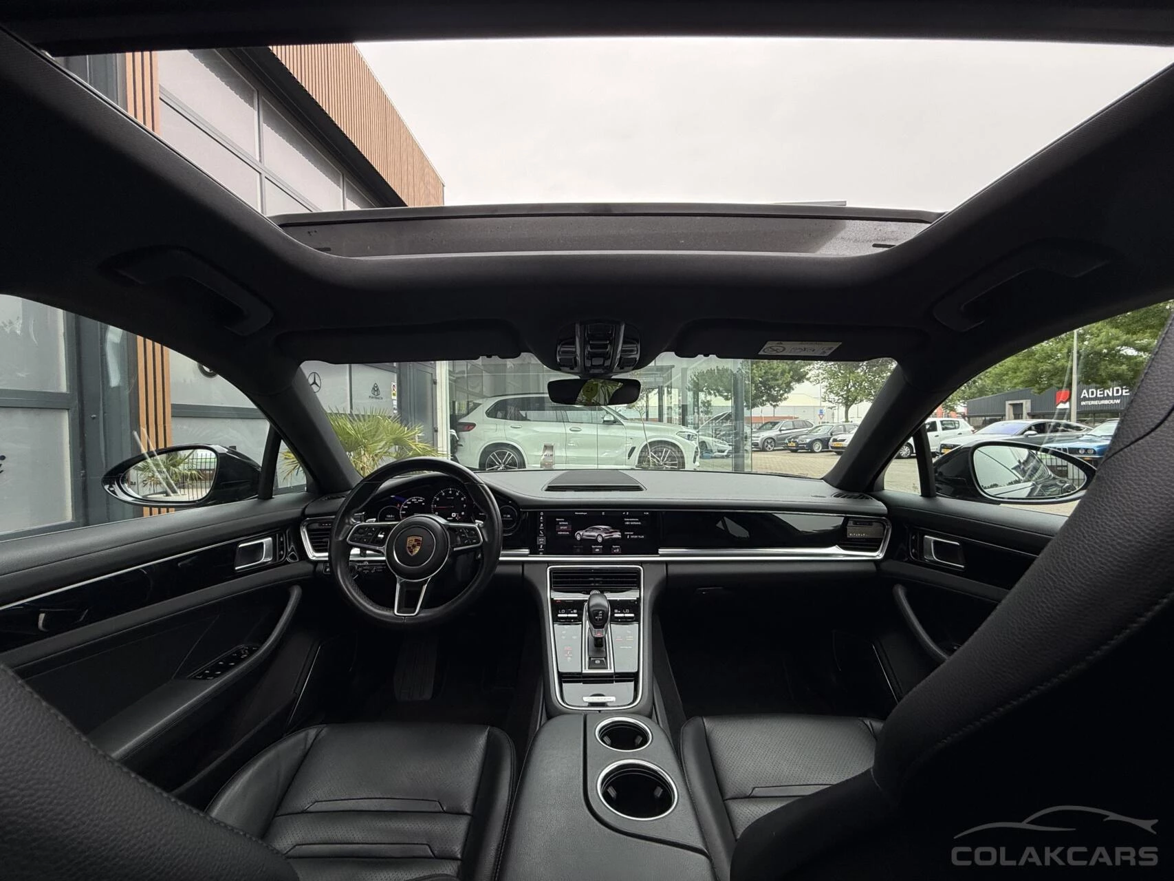 Hoofdafbeelding Porsche Panamera