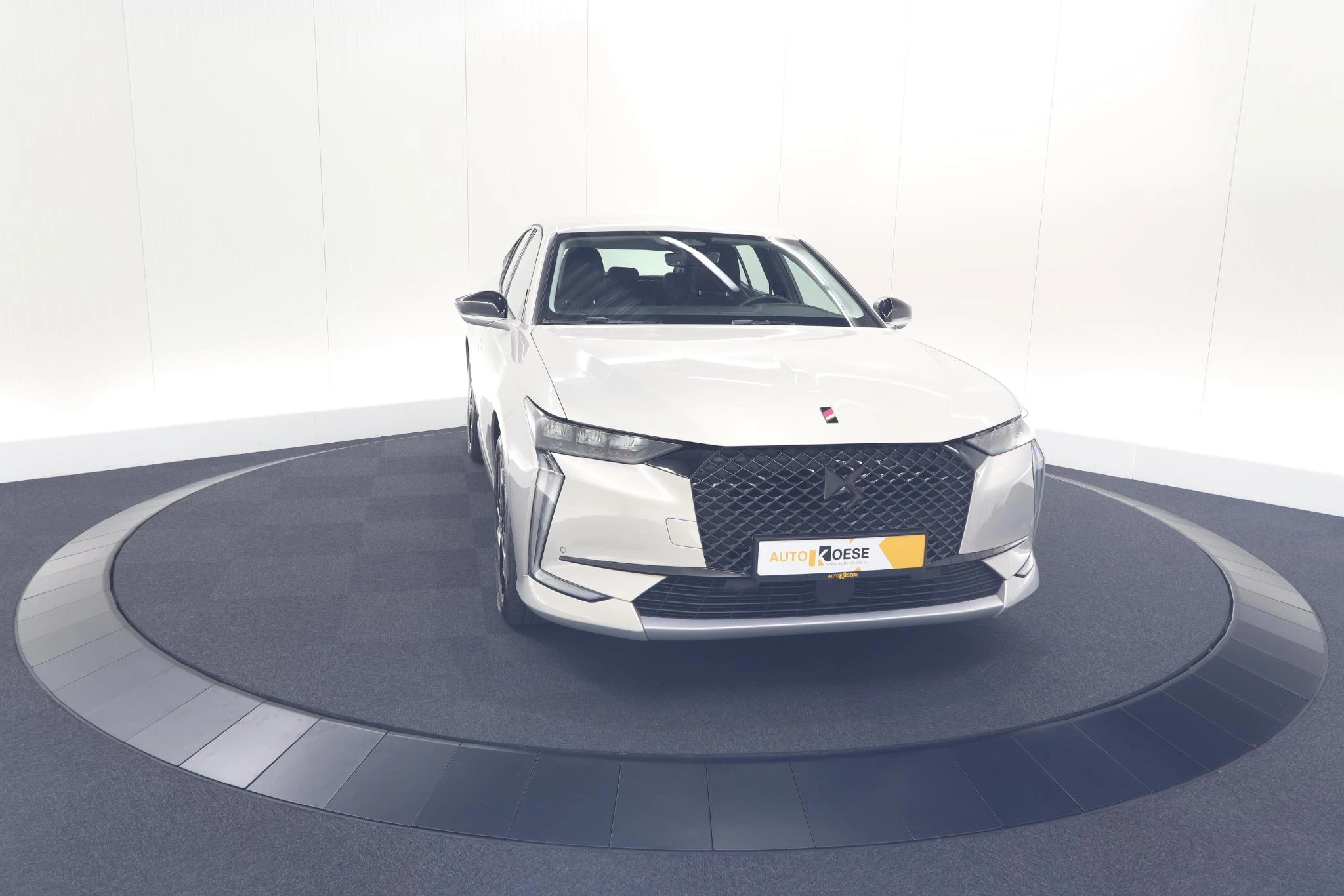 Hoofdafbeelding DS DS 4