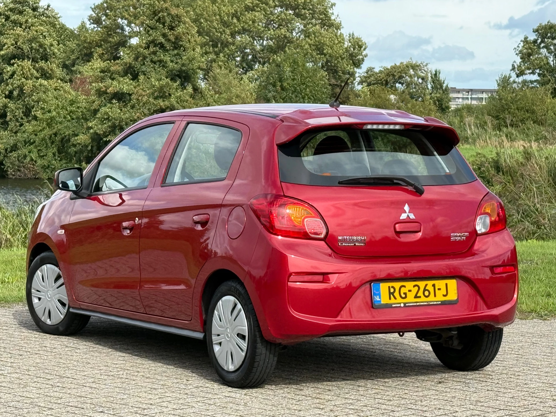 Hoofdafbeelding Mitsubishi Space Star