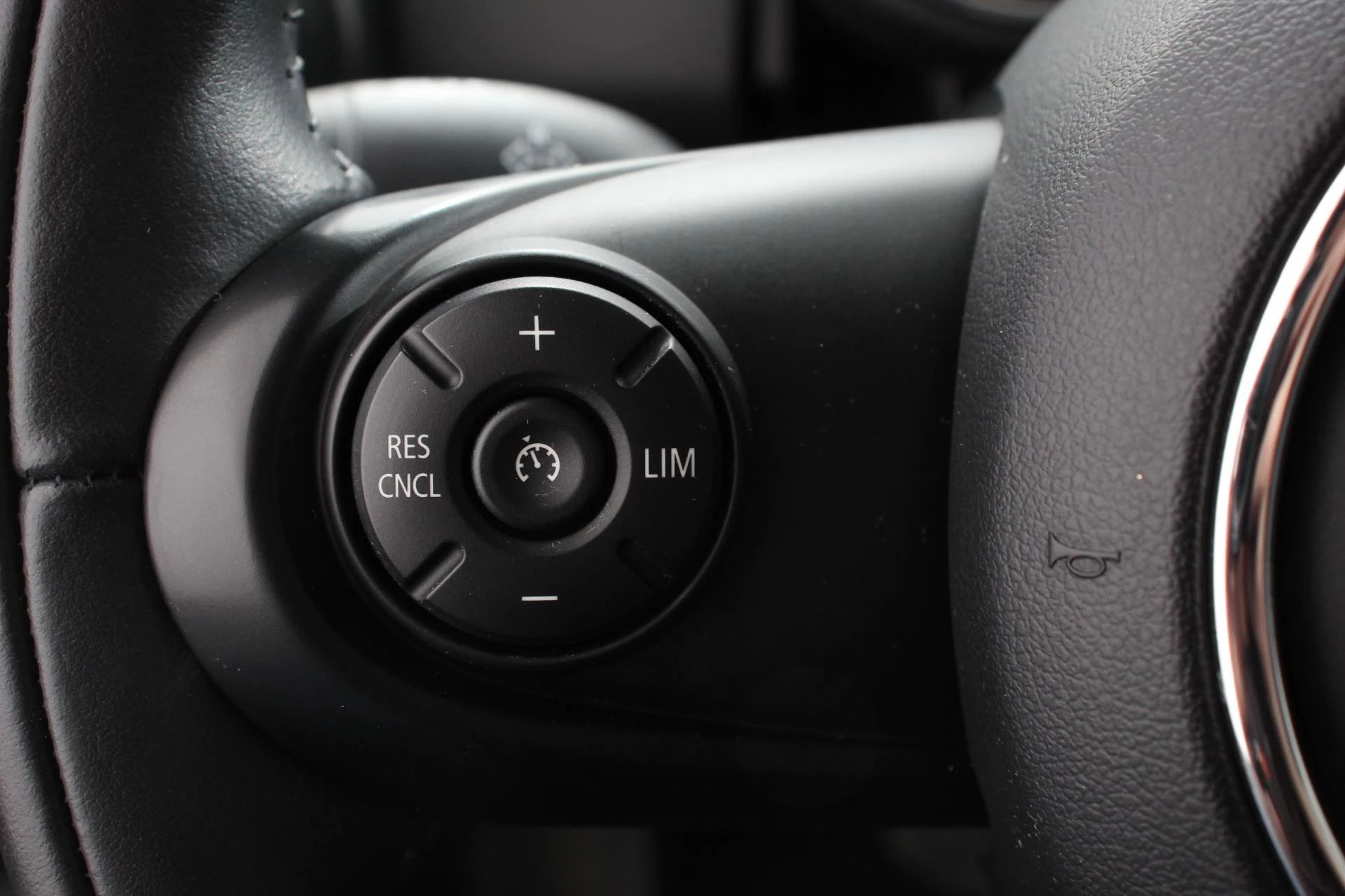 Hoofdafbeelding MINI One