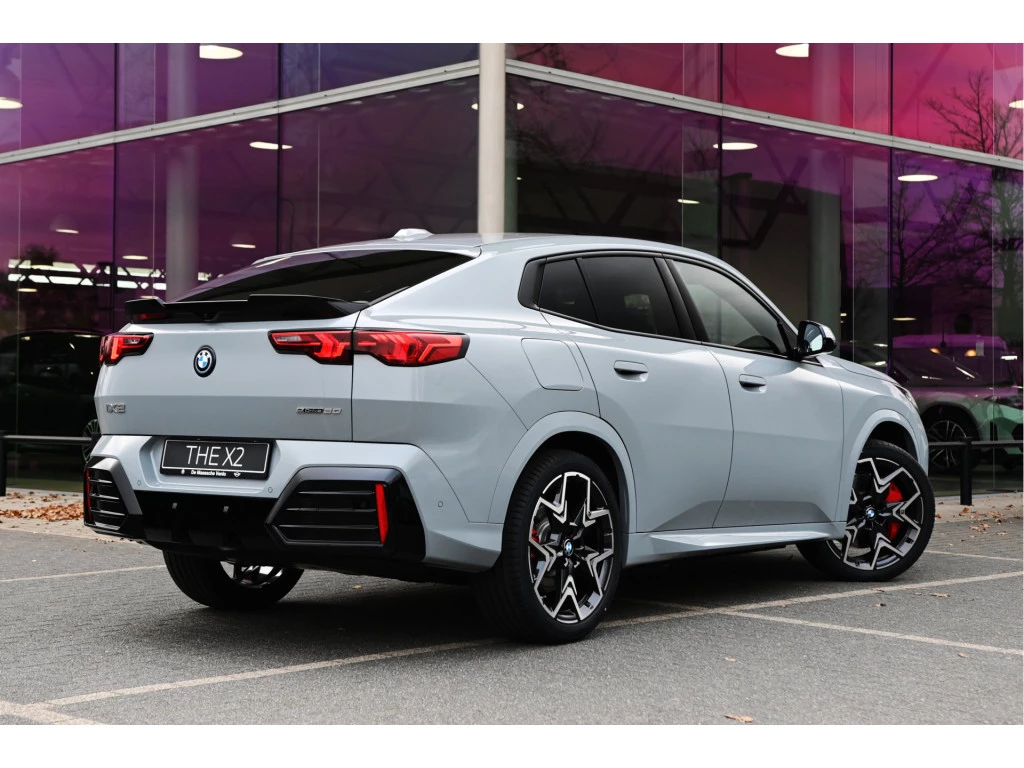 Hoofdafbeelding BMW iX2