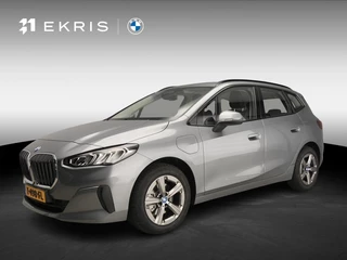 BMW 2 Serie Active Tourer 225e xDrive | LED | HUD | Sportstoelen | Stoelverwarming | Shadow line | DAB | Alu 17 inch
