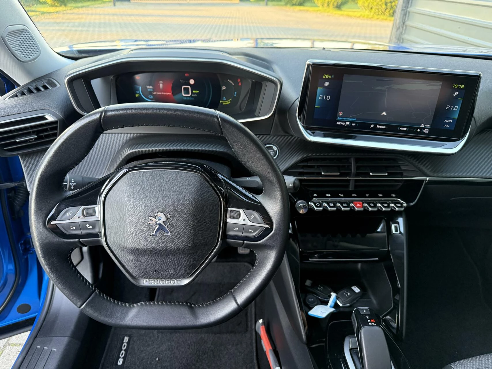 Hoofdafbeelding Peugeot e-2008