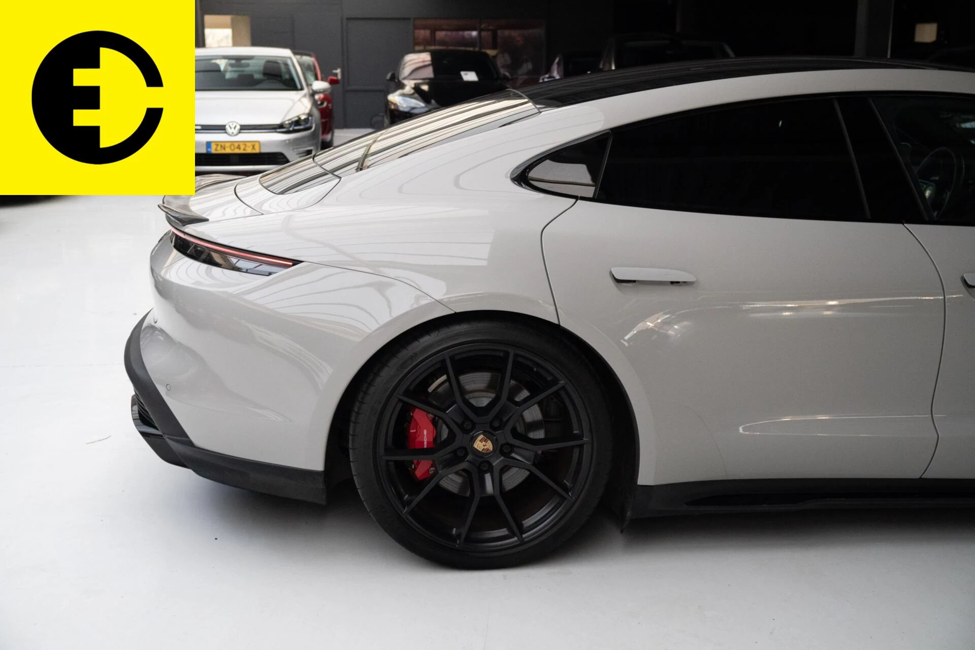 Hoofdafbeelding Porsche Taycan