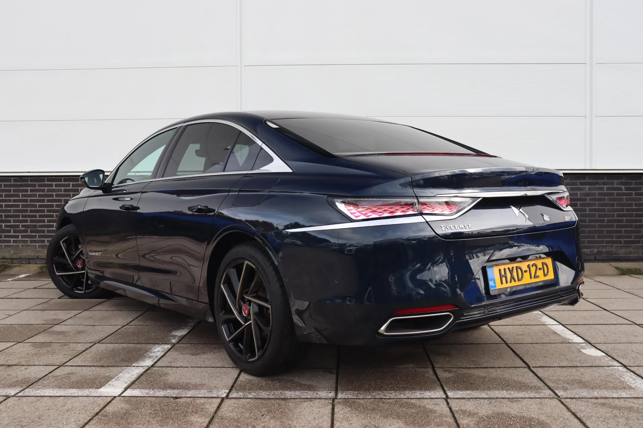 Hoofdafbeelding DS DS 9