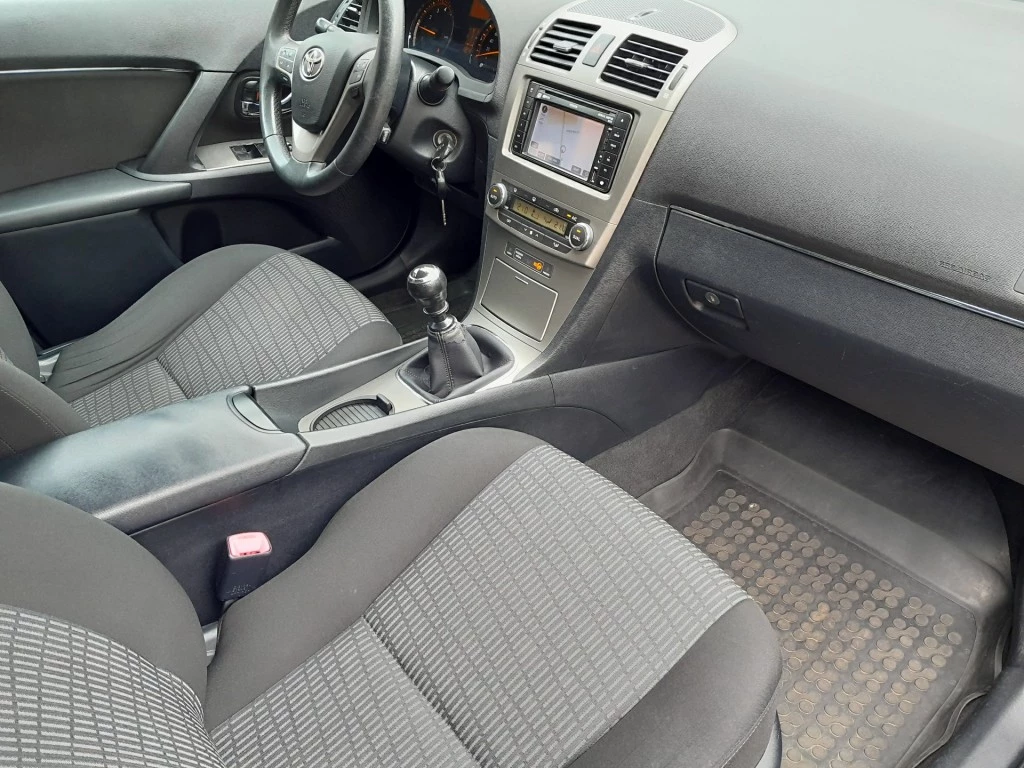 Hoofdafbeelding Toyota Avensis