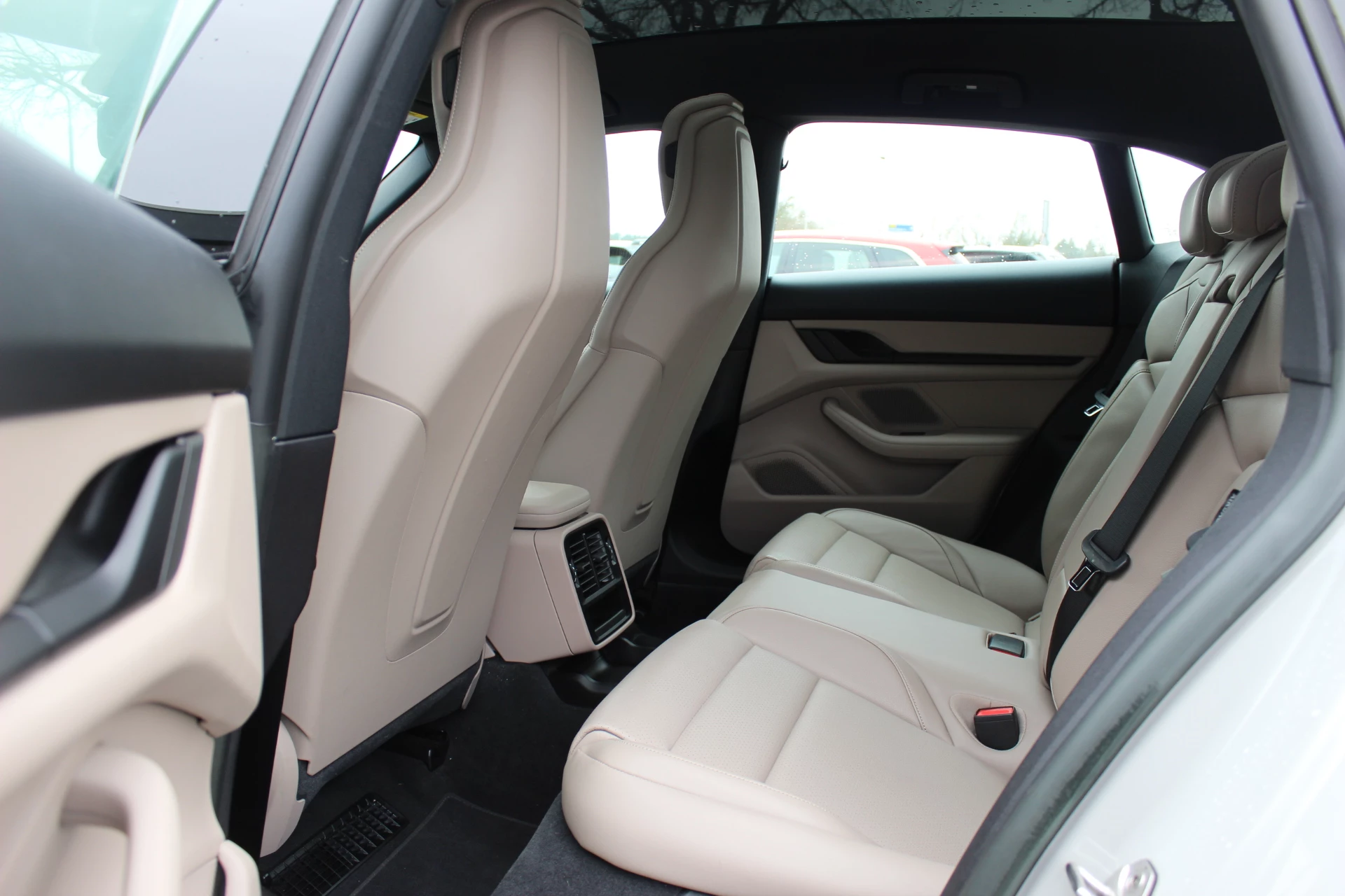 Hoofdafbeelding Porsche Taycan