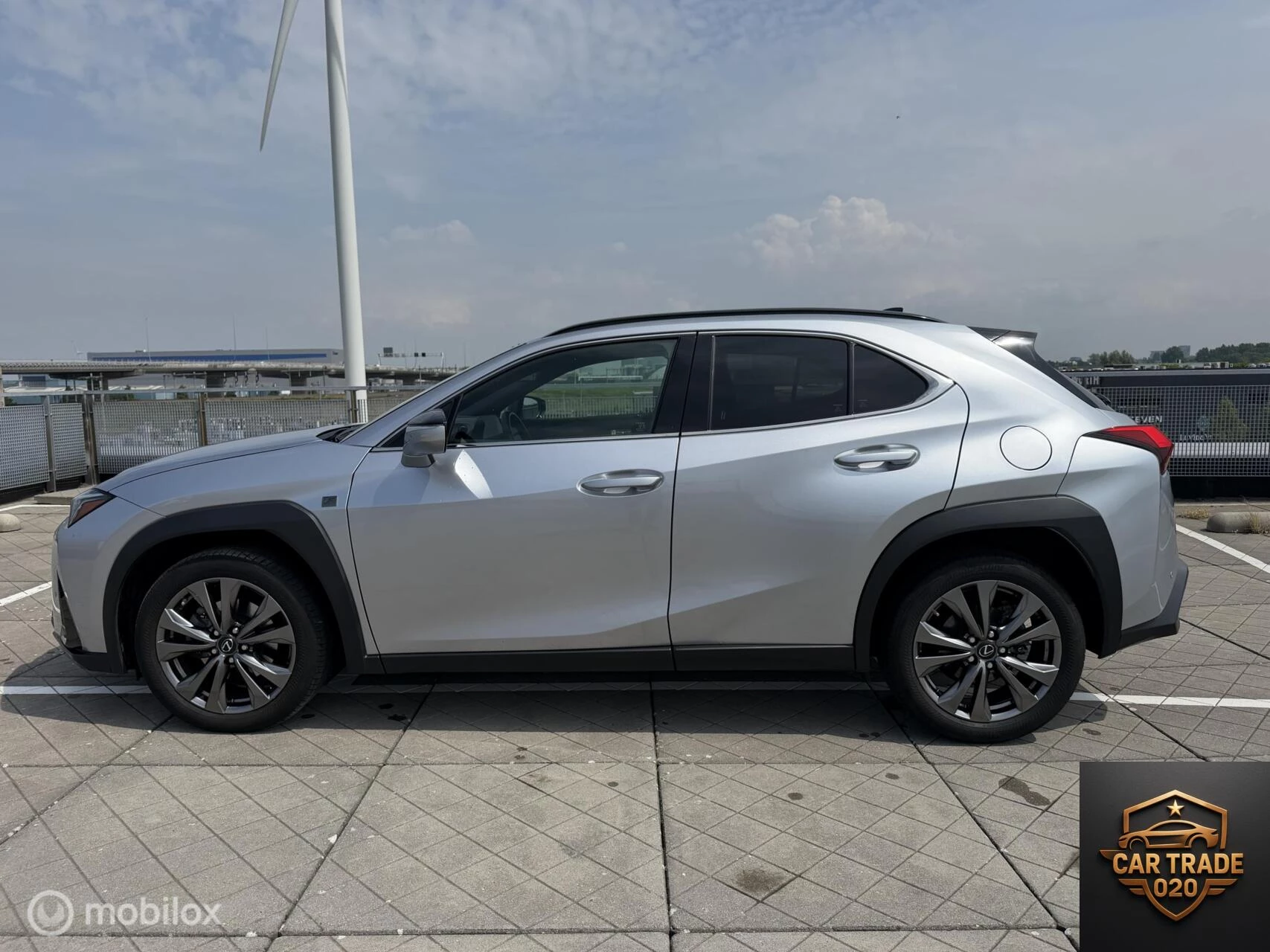 Hoofdafbeelding Lexus UX