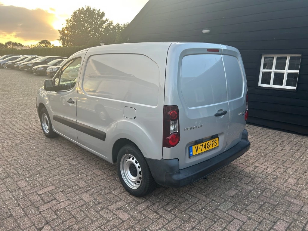 Hoofdafbeelding Peugeot Partner