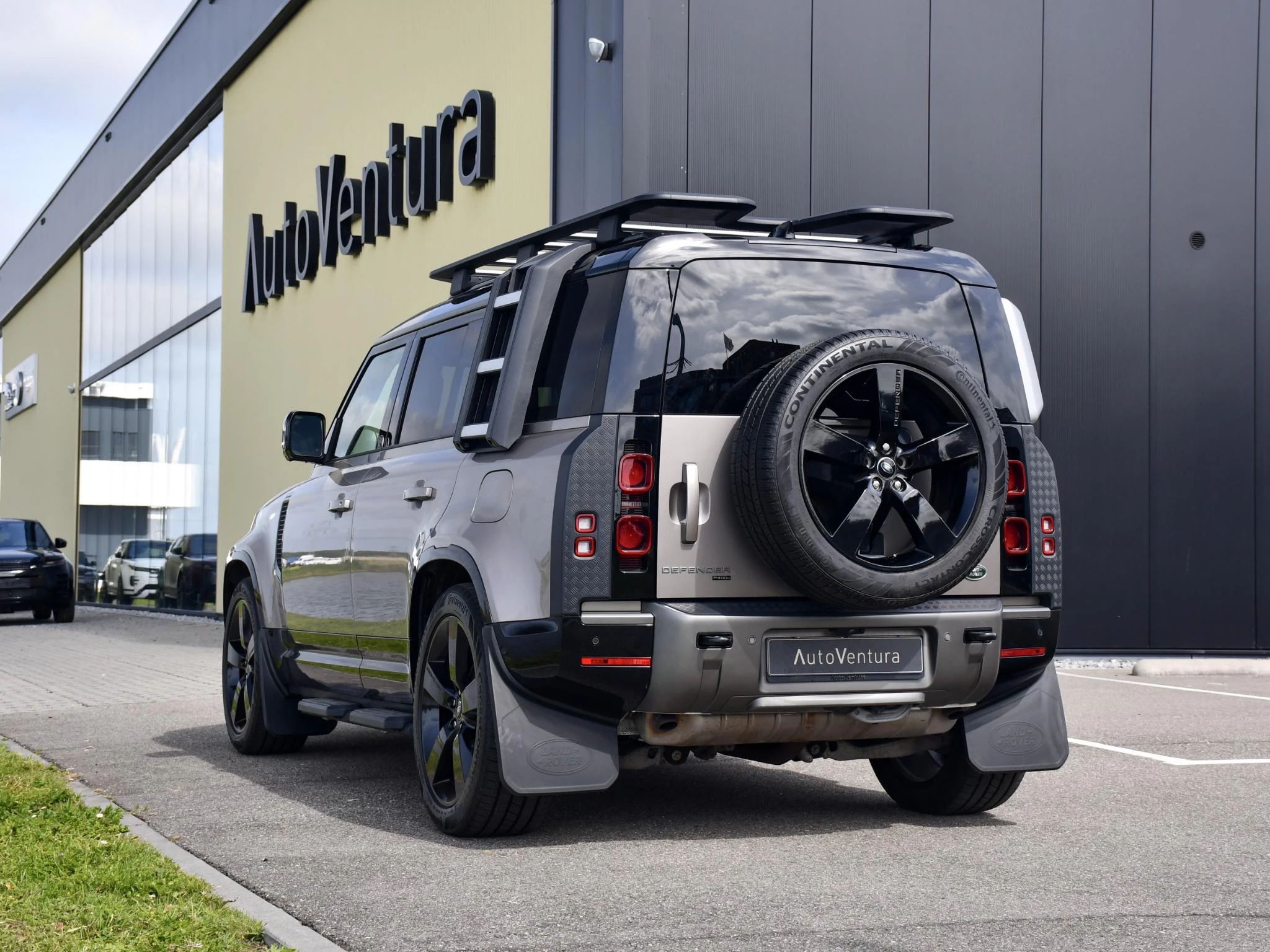Hoofdafbeelding Land Rover Defender