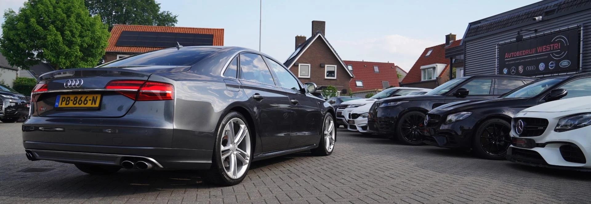 Hoofdafbeelding Audi S8