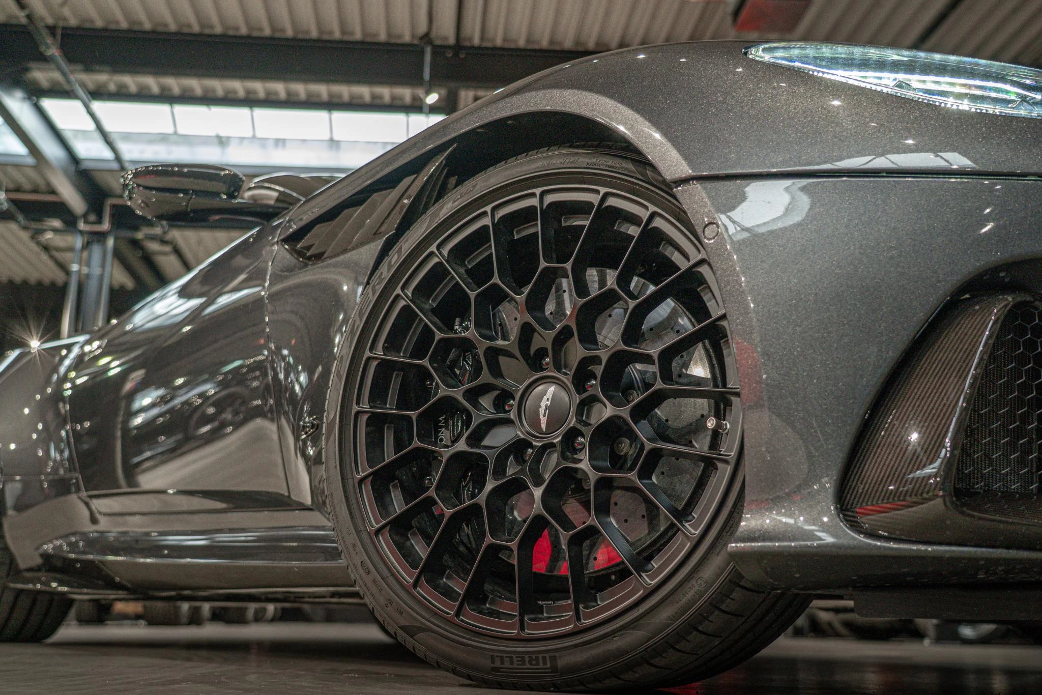 Hoofdafbeelding Aston Martin DBS