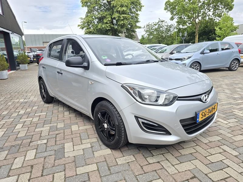 Hoofdafbeelding Hyundai i20